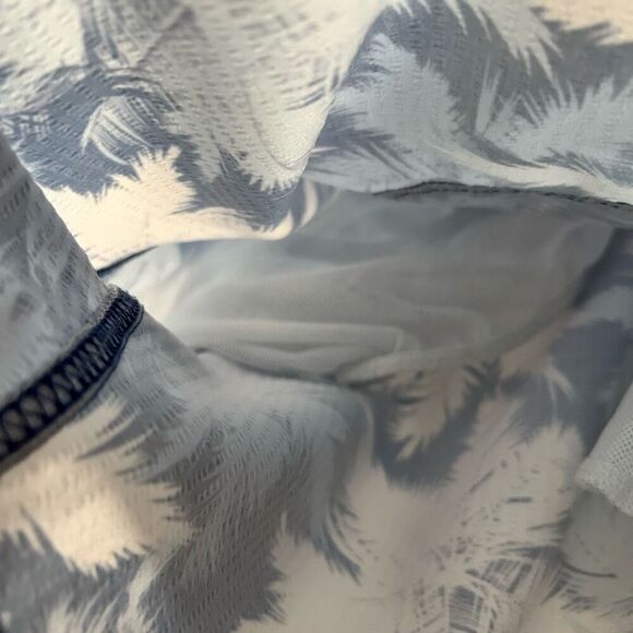 Seersucker Stretch Volleys Swim Short in DENIM VINTAGE SUMMER - Picture 9 of 9